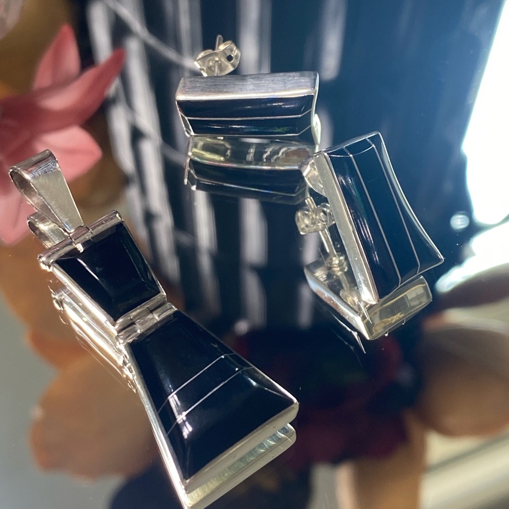 Sterling Silver ONYX Pendant & Earrings